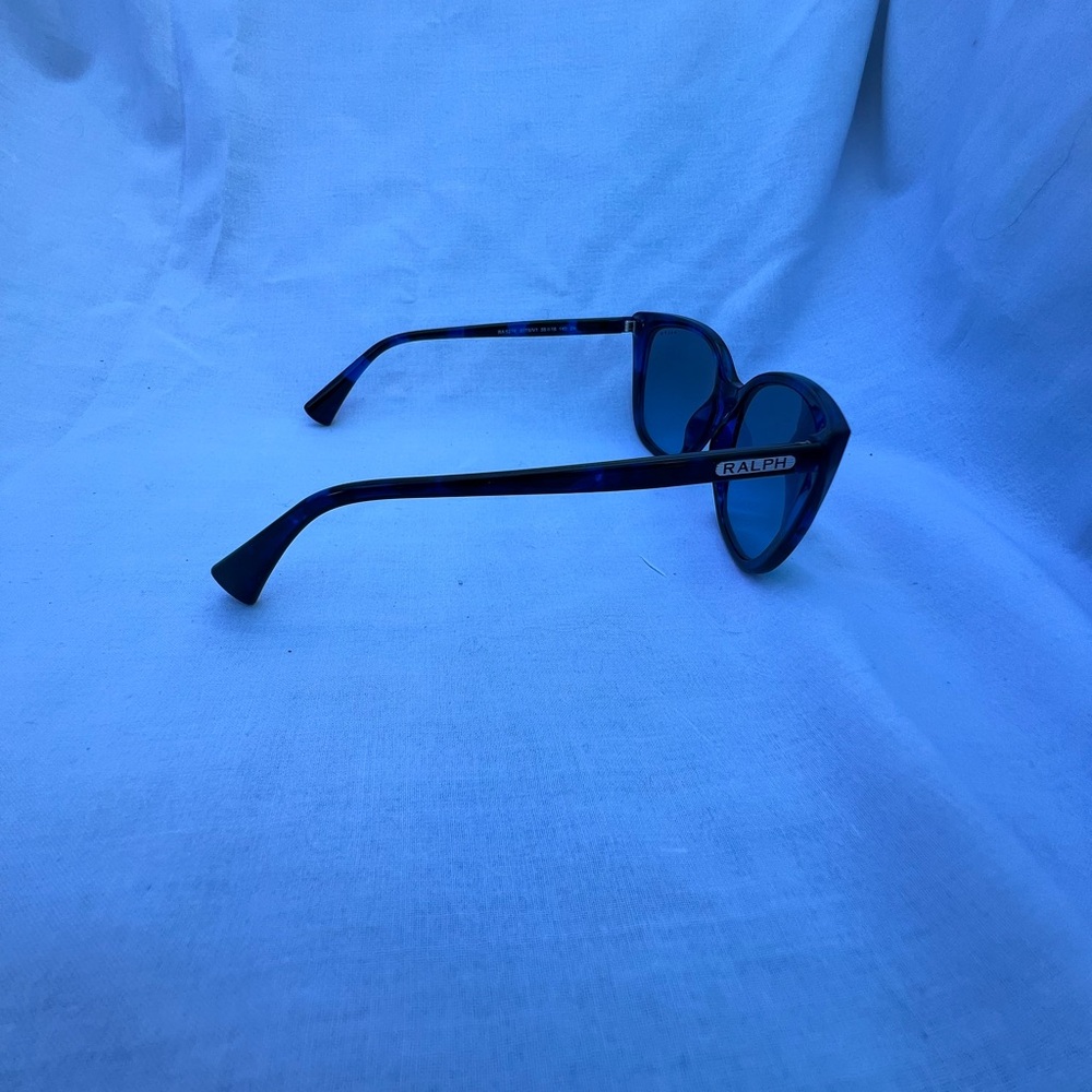 Ralph Lauren Black Sunglasses with Case - Picture 5 of 7